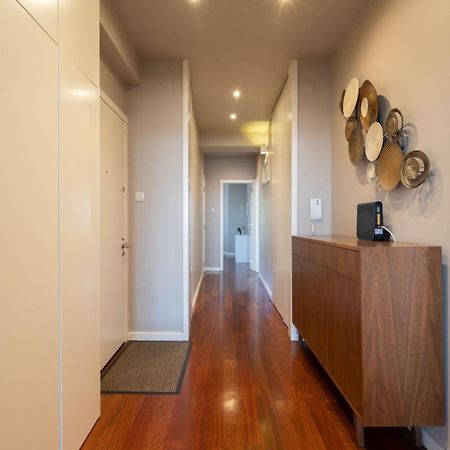 Carolina Roomy & Modern Apartment Porto Luaran gambar