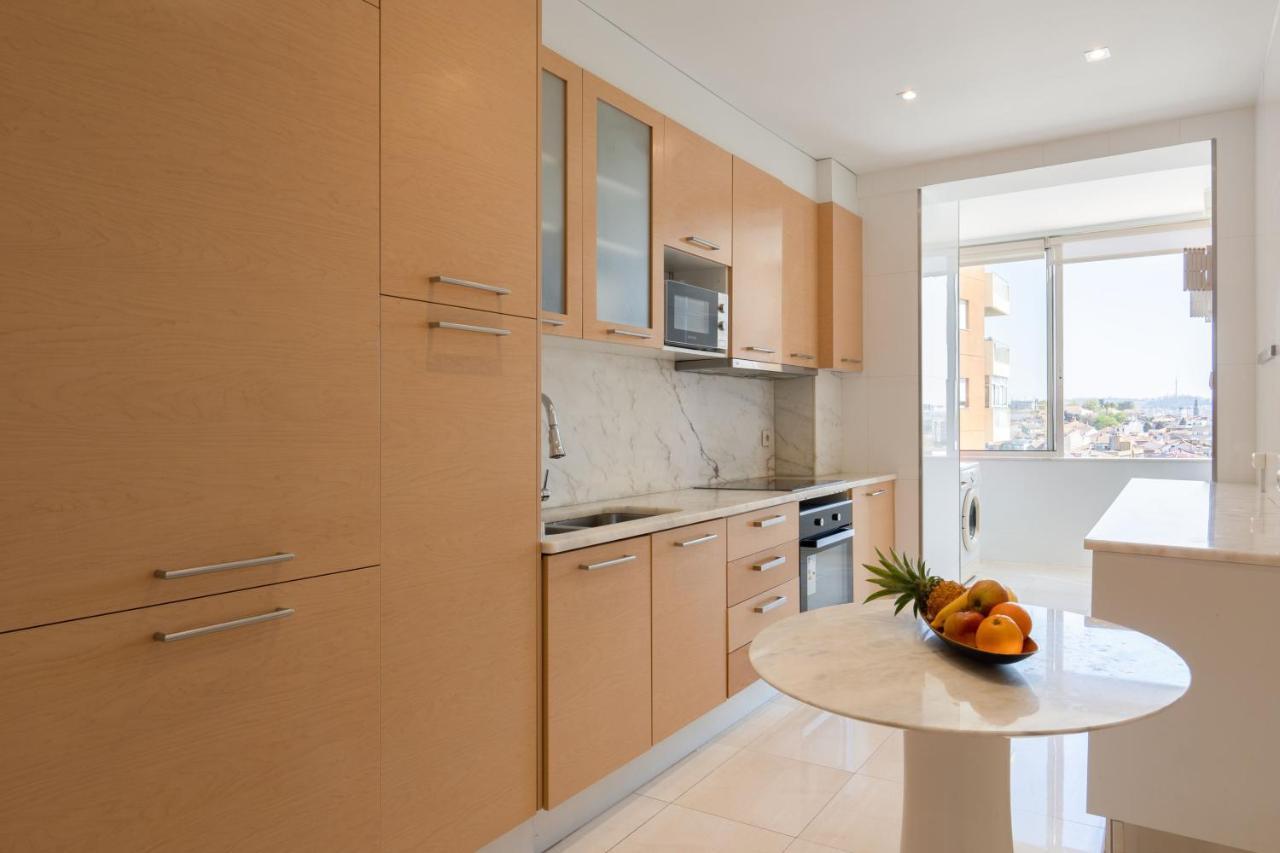 Carolina Roomy & Modern Apartment Porto Luaran gambar